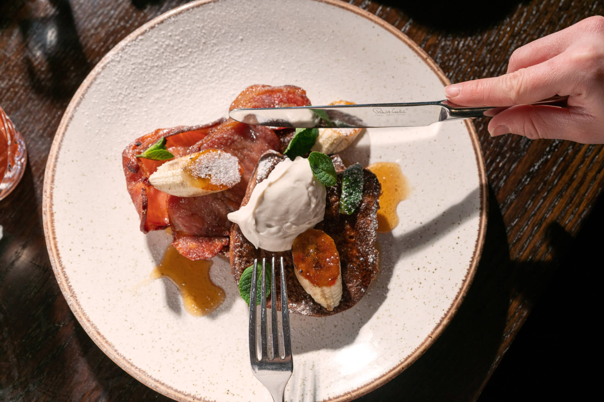 pet friendly pub moreton in marsh white hart royal scaled