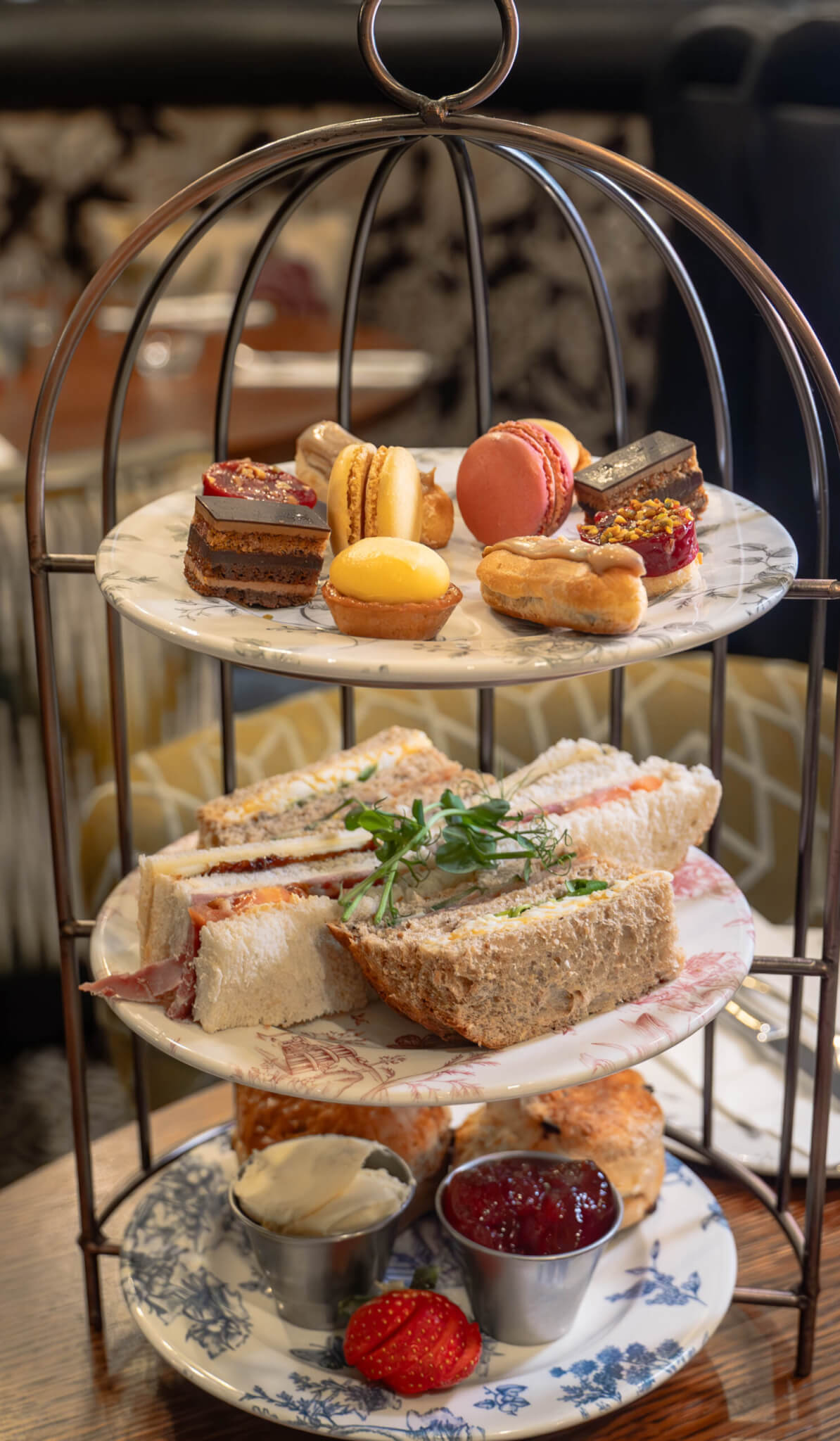 seasonal menu food and drink scaled